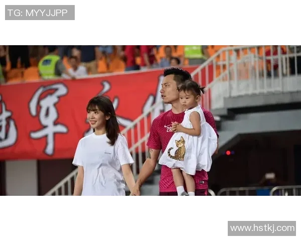 陈静独家解析足球技巧与战术分享助你提升球技的秘诀